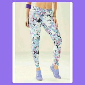 FABLETICS SALAR LEGGING-SHORT